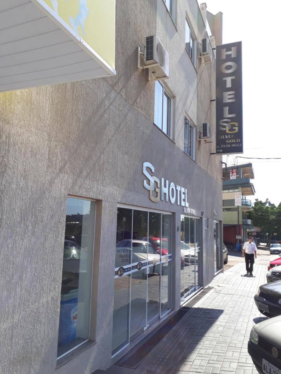 Hotel Silver Gold Dois Vizinhos Eksteriør bilde